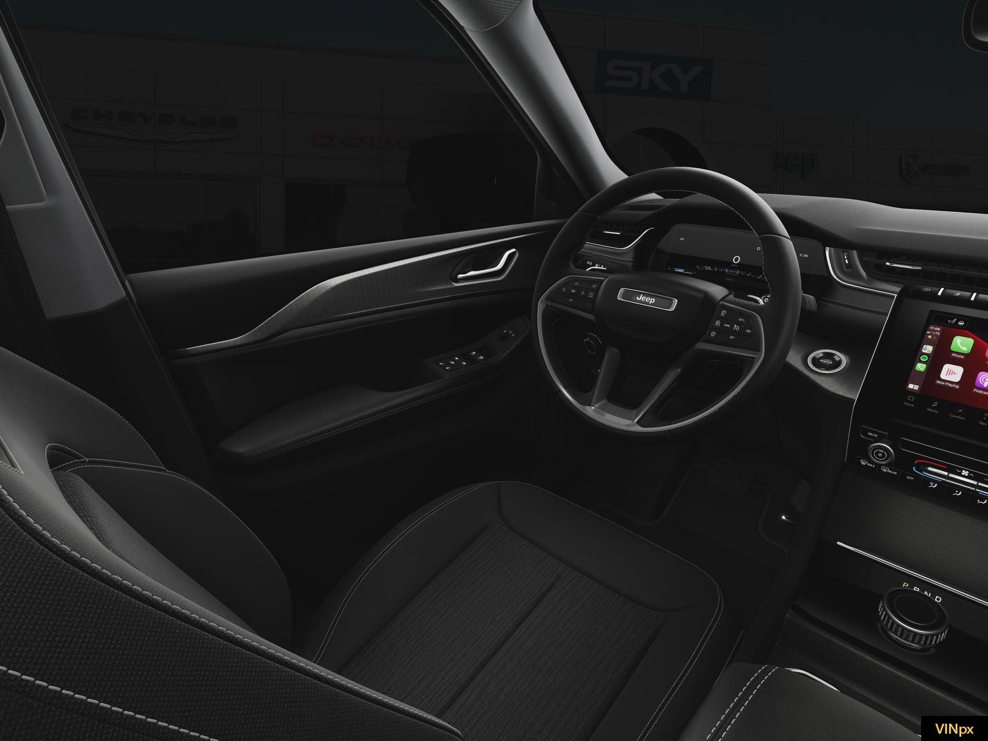 2025 Jeep Grand Cherokee GRAND CHEROKEE L LAREDO X 4X4