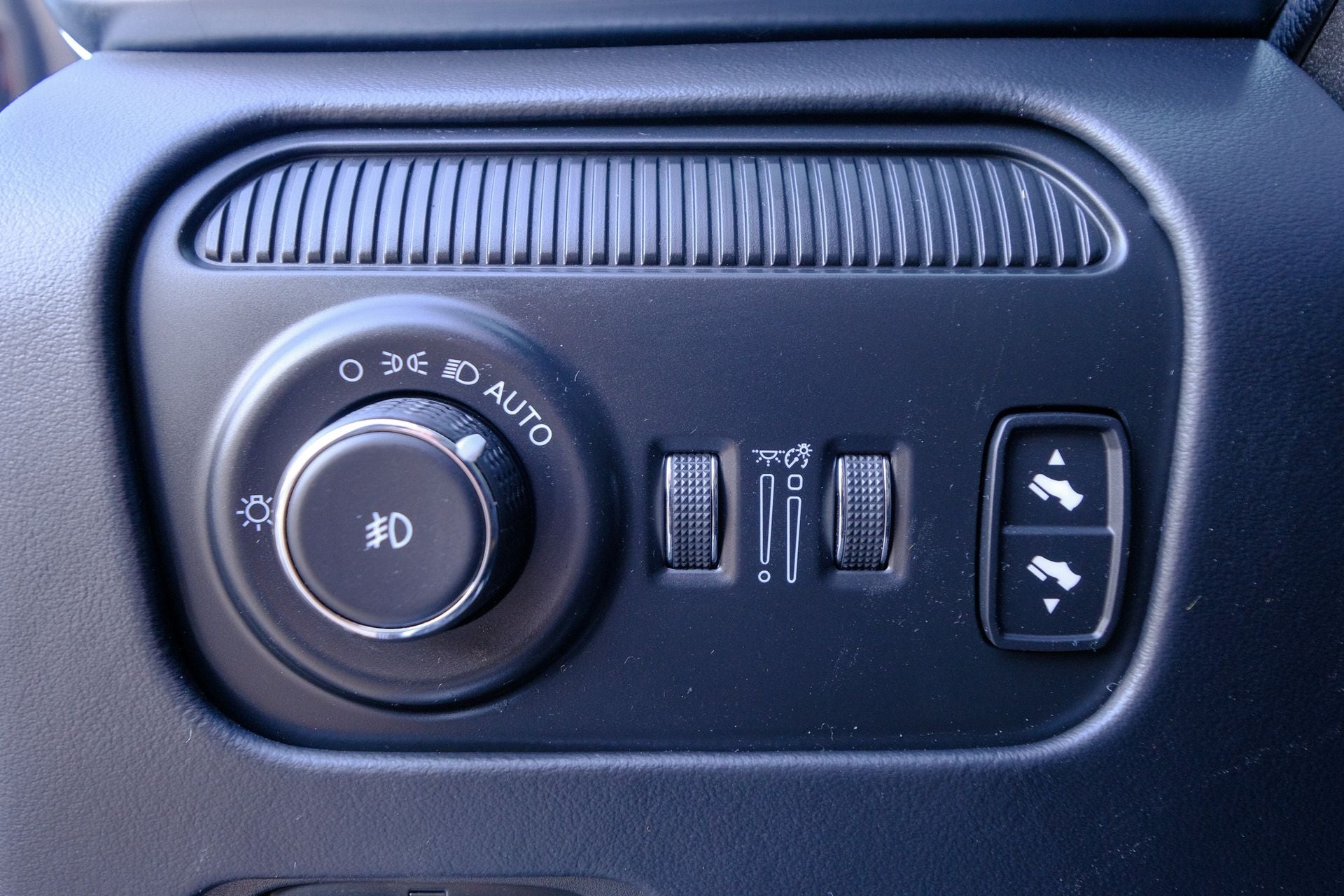 2023 Jeep Grand Wagoneer L Series III Obsidian 4x4