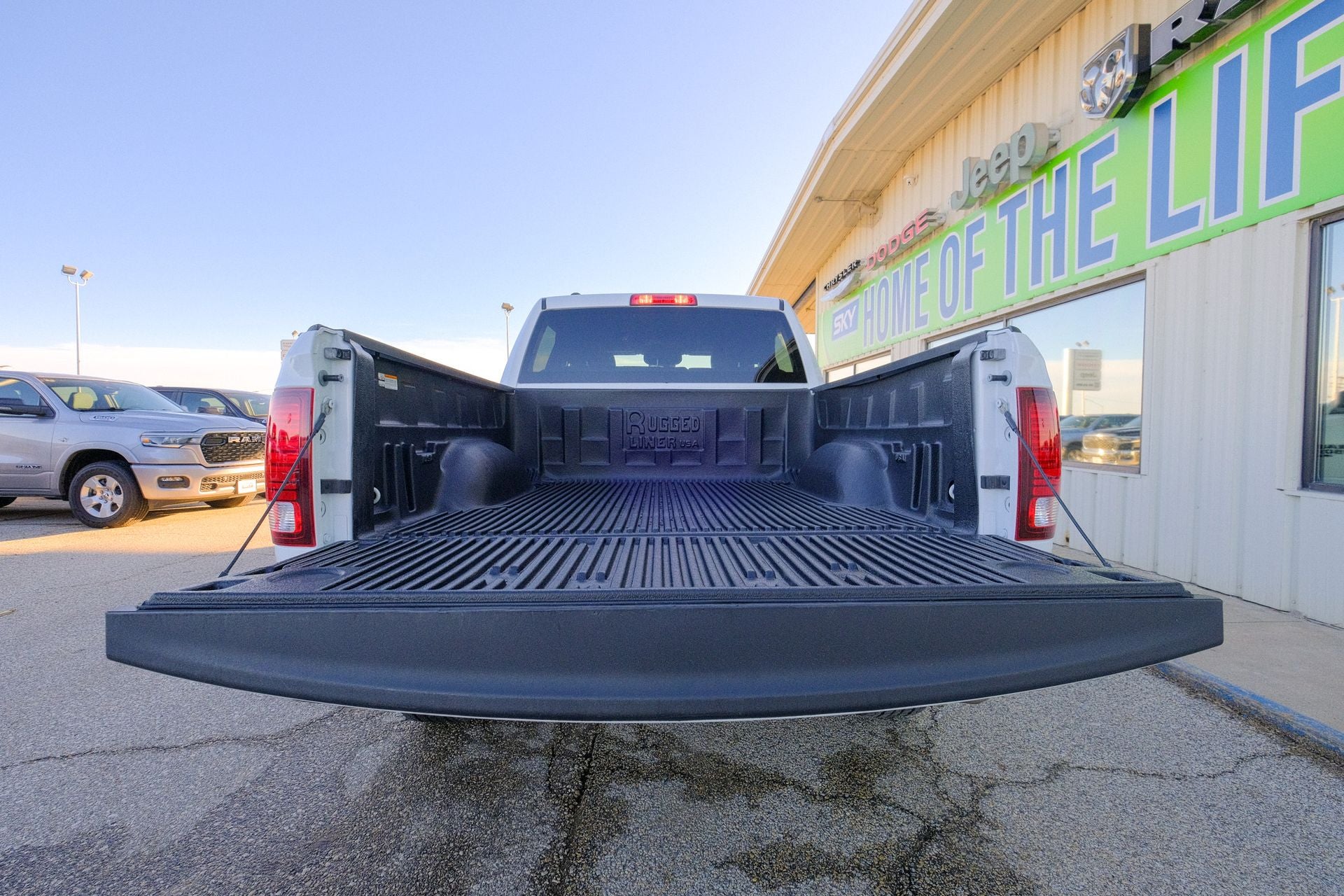 2024 RAM 1500 Classic Warlock Crew Cab 4x4 5'7' Box