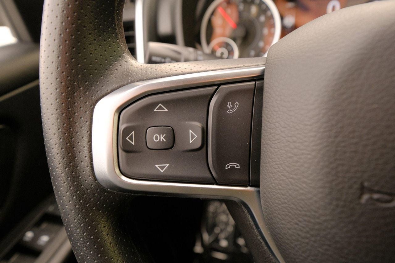 2025 RAM 1500 Tradesman Crew Cab 4x4 5'7' Box