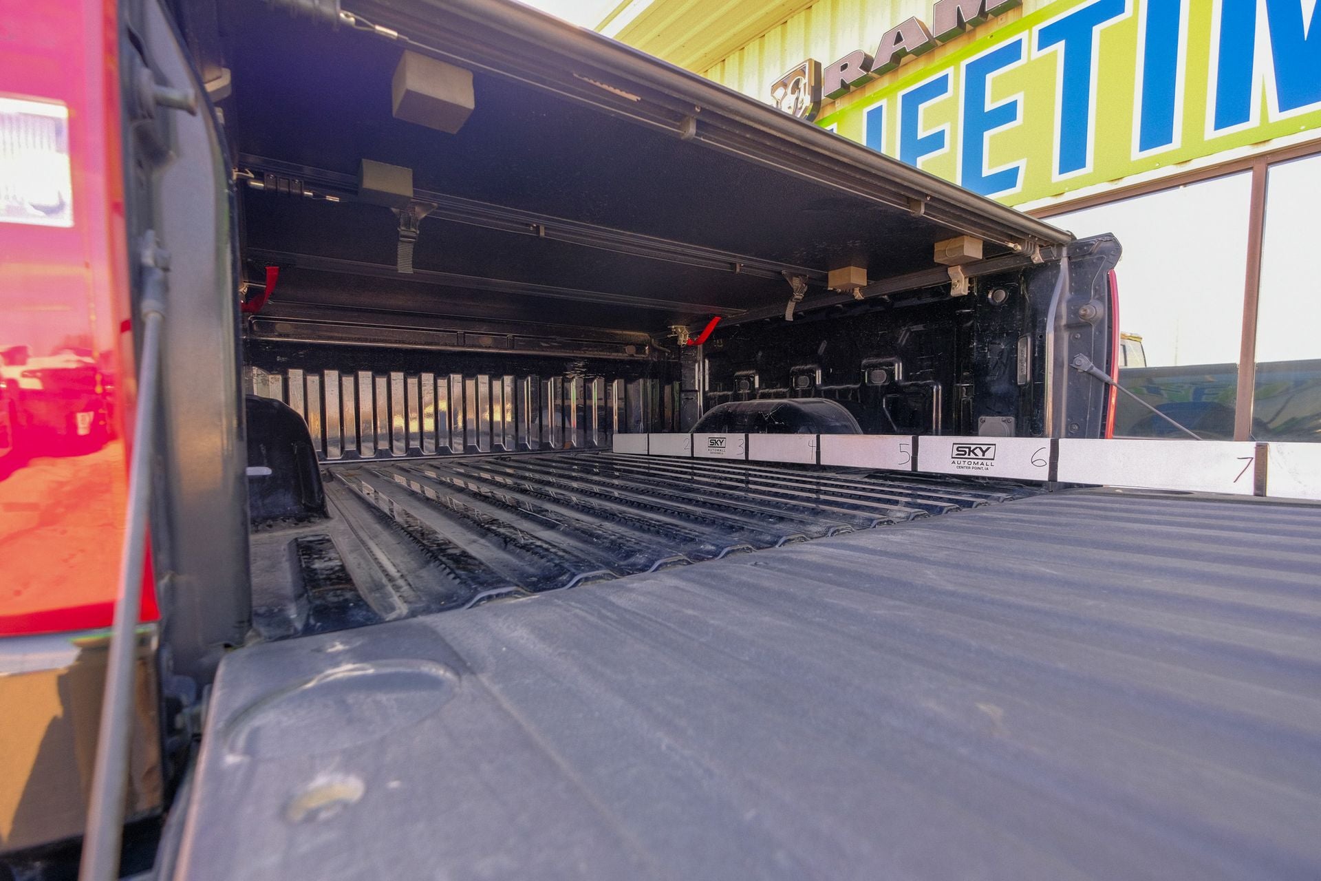 2021 Chevrolet Silverado 1500 2WD Crew Cab Short Bed LT