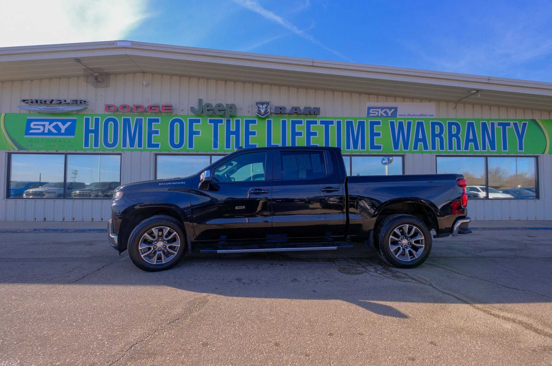 2021 Chevrolet Silverado 1500 2WD Crew Cab Short Bed LT