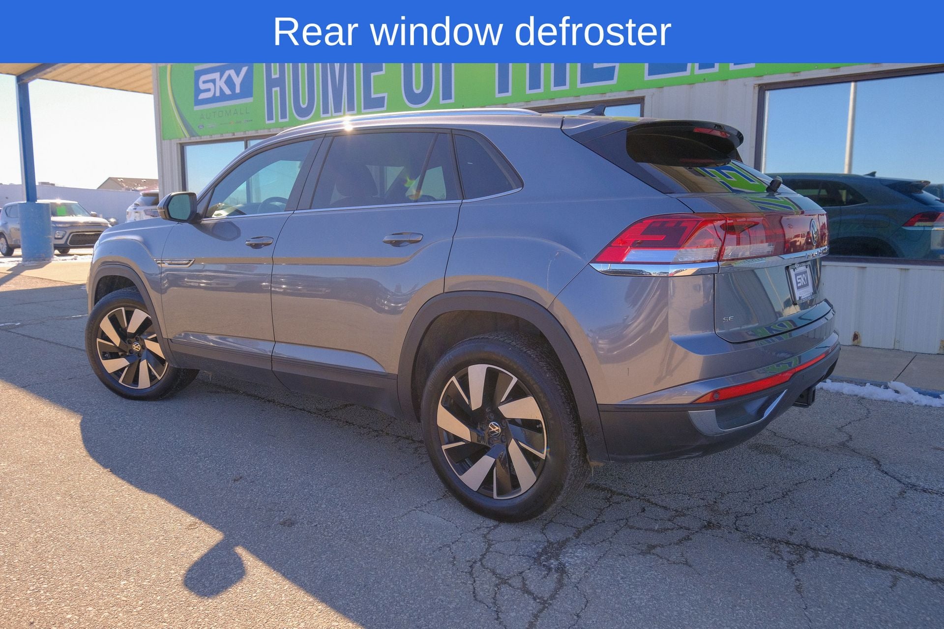 2025 Volkswagen Atlas Cross Sport 2.0T SE w/Technology