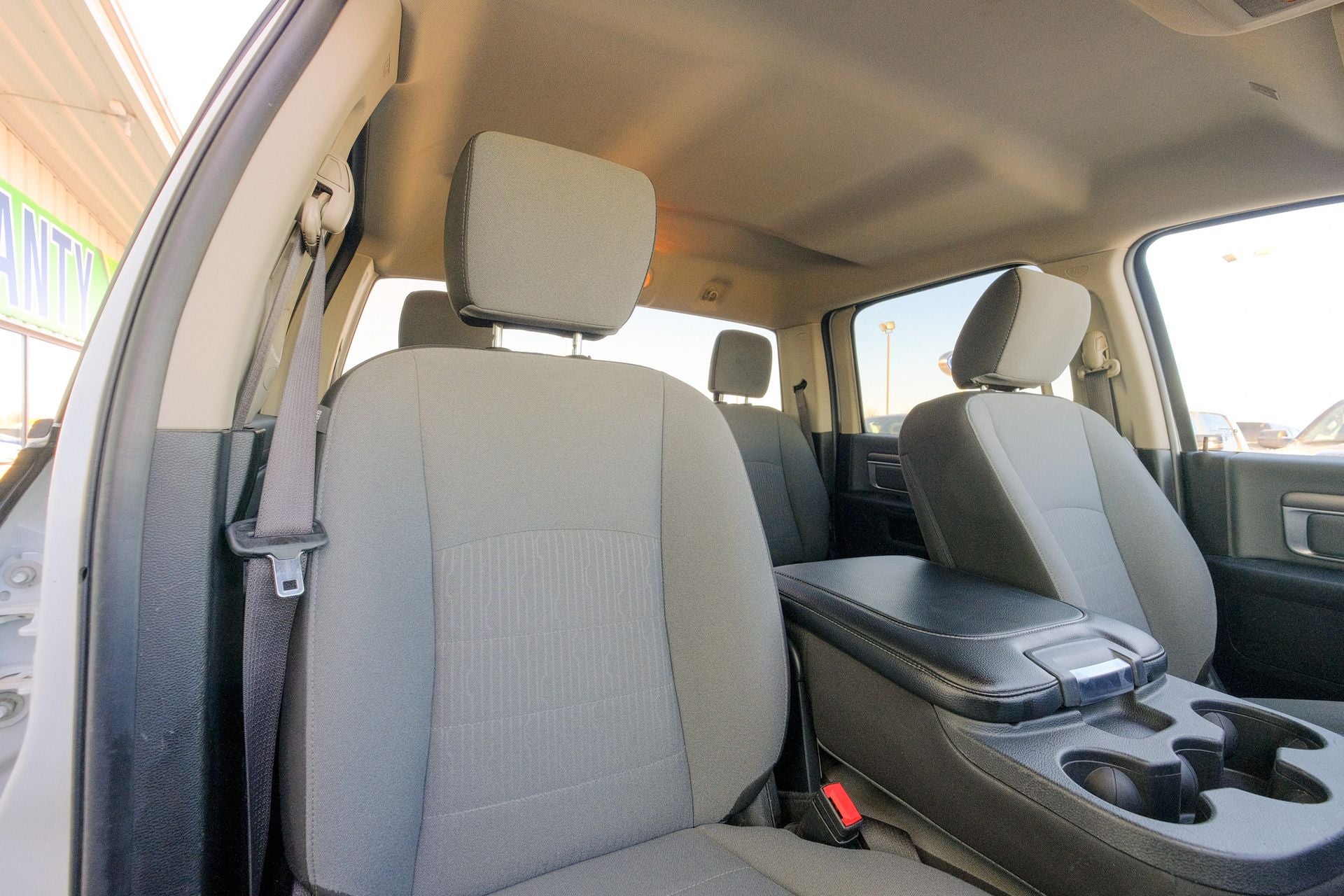 2023 RAM 1500 Classic SLT Crew Cab 4x4 5'7' Box