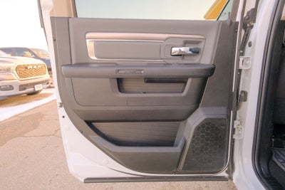 2023 RAM 1500 Classic SLT Crew Cab 4x4 5'7' Box