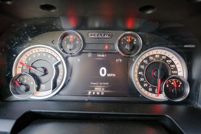 2023 RAM 1500 Classic SLT Crew Cab 4x4 5'7' Box