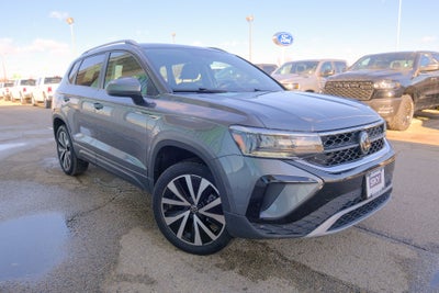 2024 Volkswagen Taos 1.5T SE