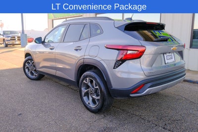 2025 Chevrolet Trax FWD LT