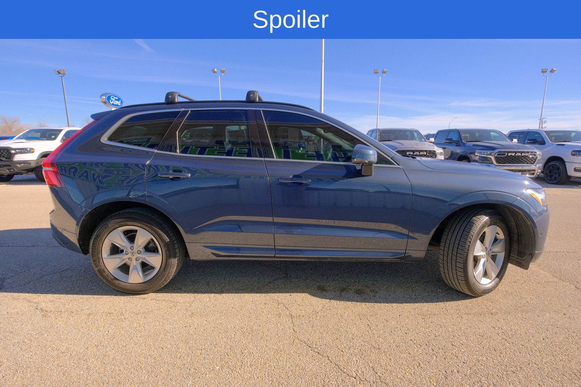 2022 Volvo XC60 B5 Momentum