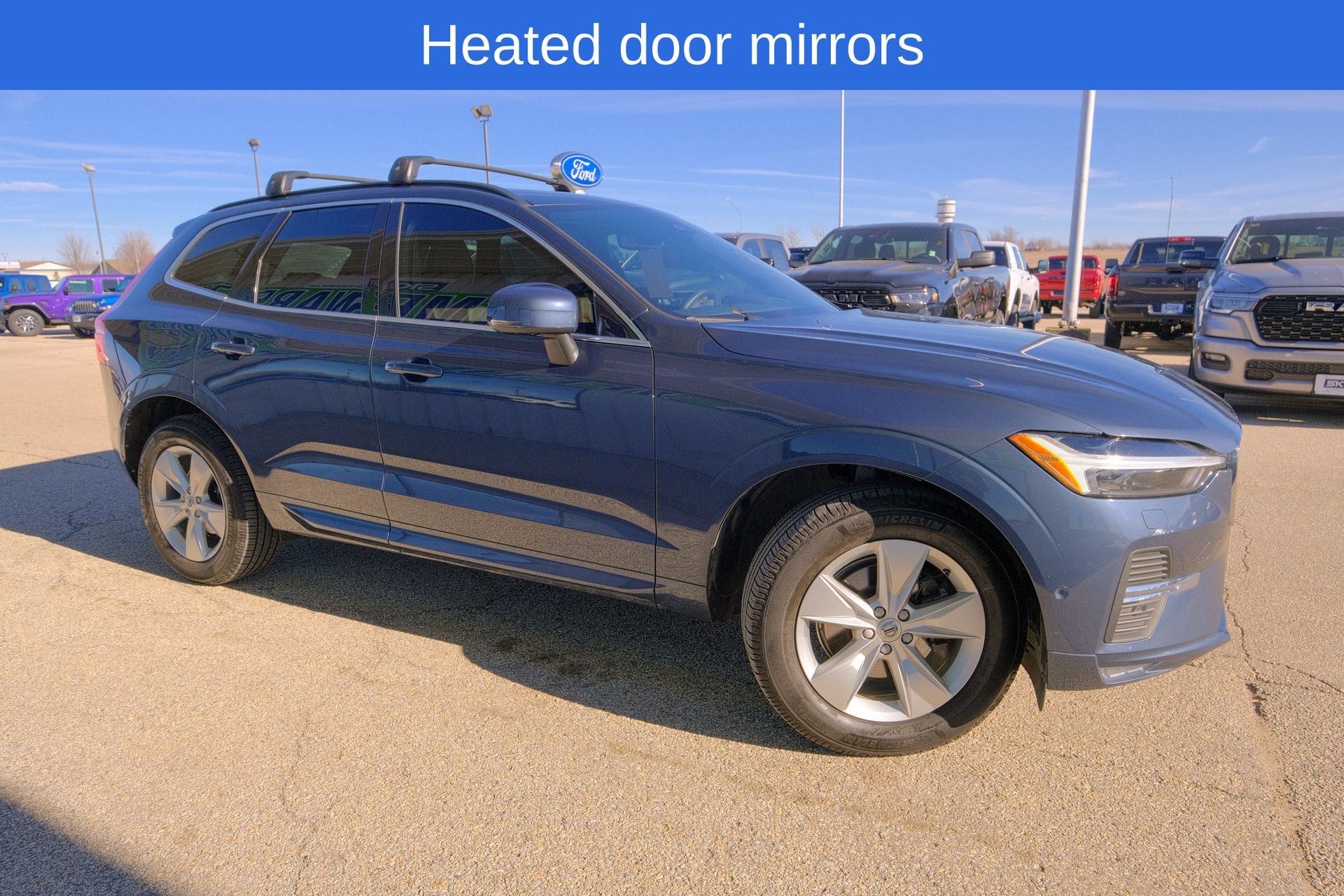 2022 Volvo XC60 B5 Momentum