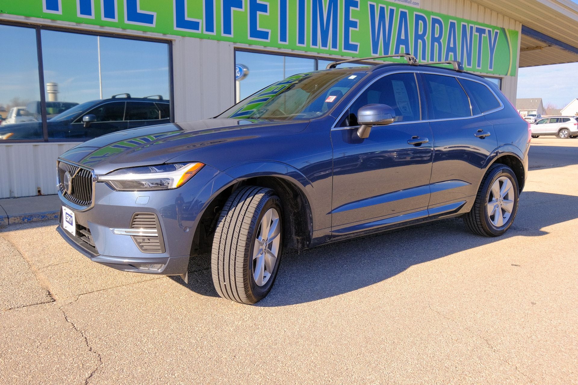 2022 Volvo XC60 B5 Momentum