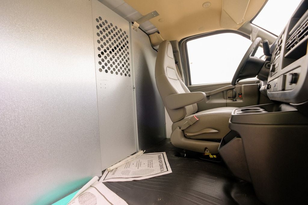 2025 Chevrolet Express 2500 Work Van Cargo