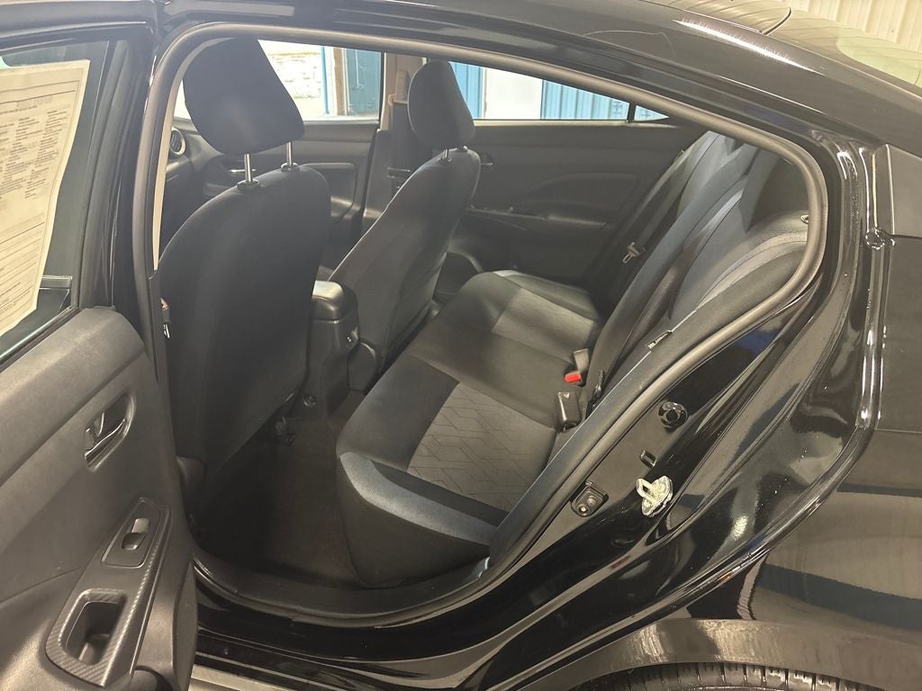 2023 Nissan Versa 1.6 SV