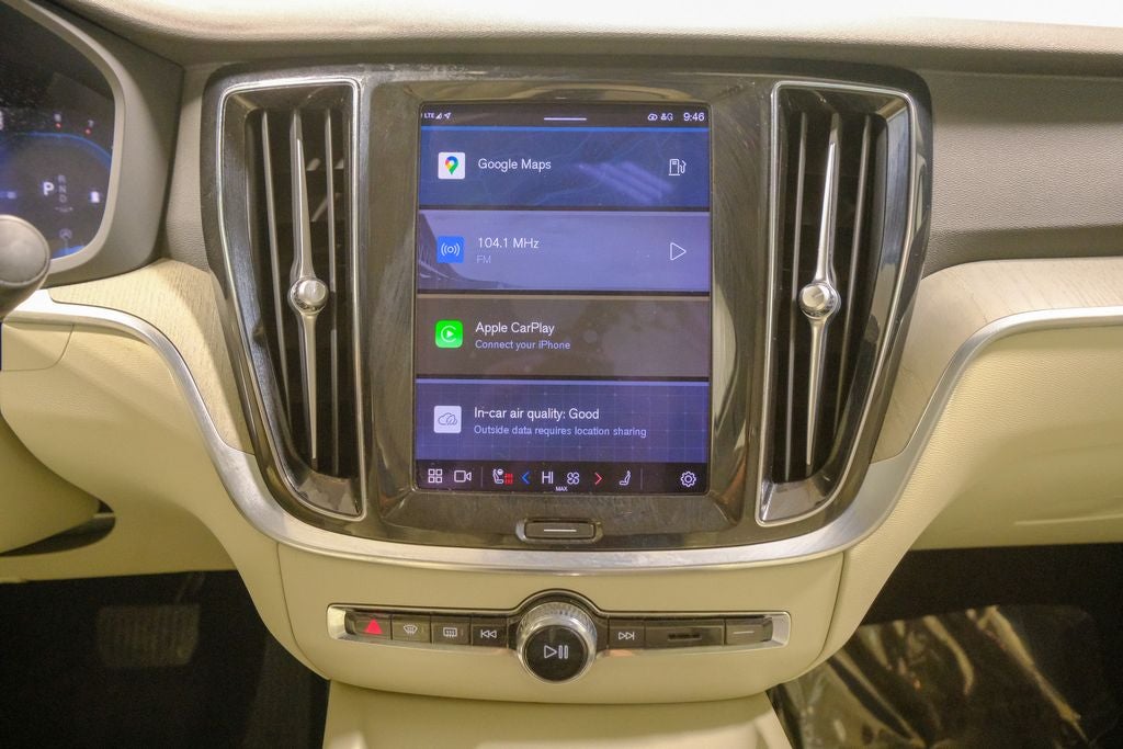 2024 Volvo S60 B5 Plus Dark Theme