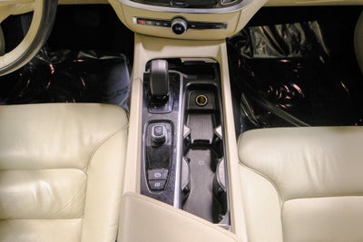 2024 Volvo S60 B5 Plus Dark Theme