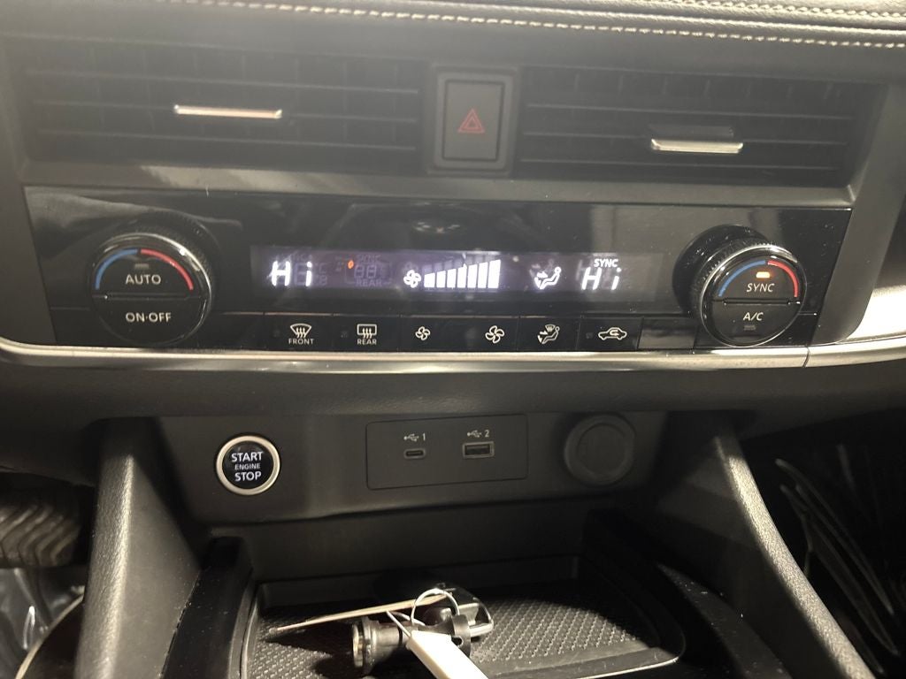 2023 Nissan Rogue SV